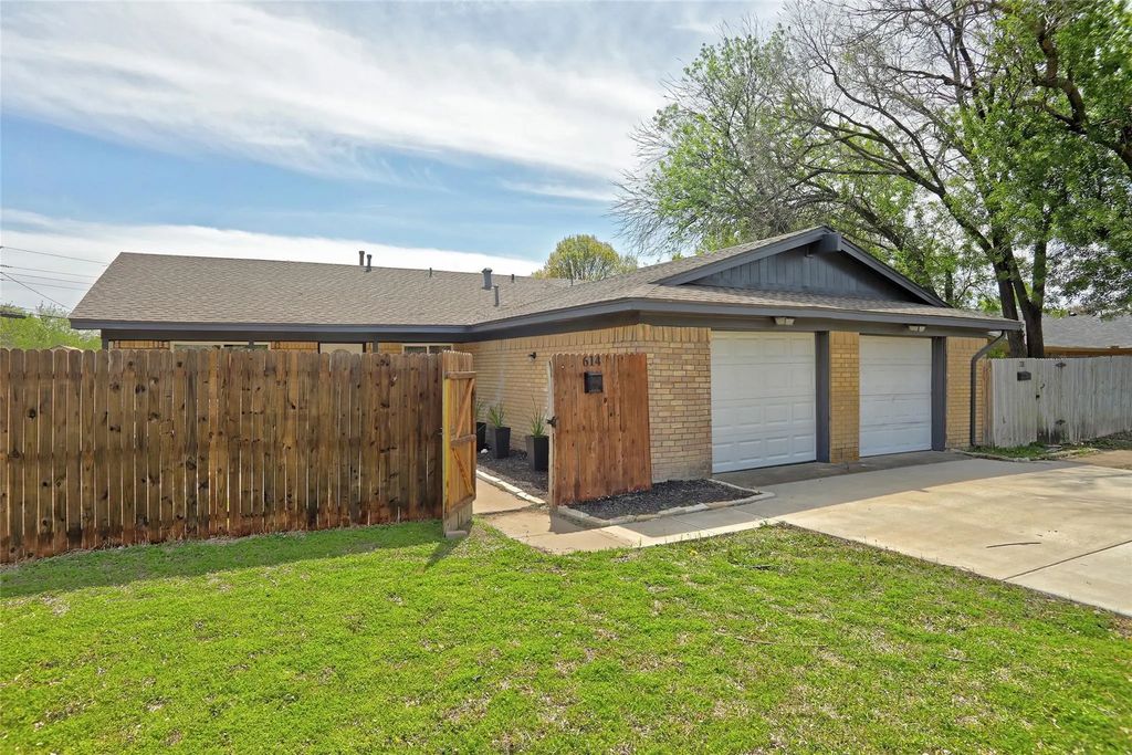 612 Royal Crest Drive, Richardson