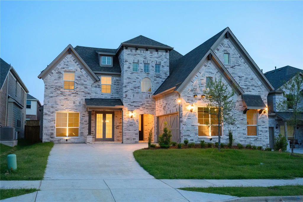 2821 Serenity Way, Celina