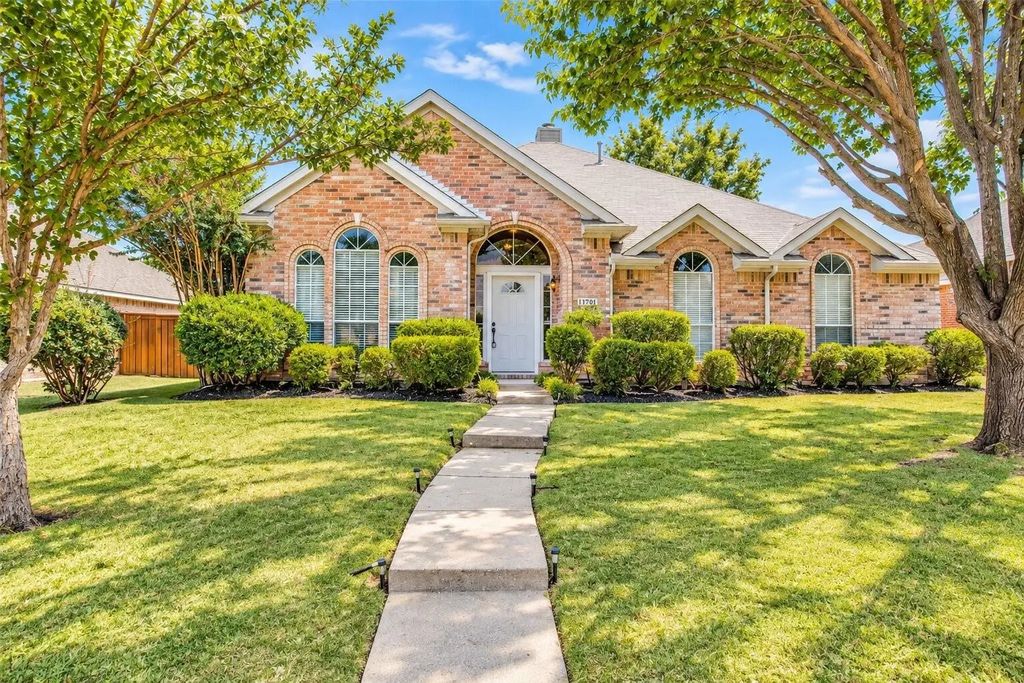 11701 Amber Valley Drive, Frisco
