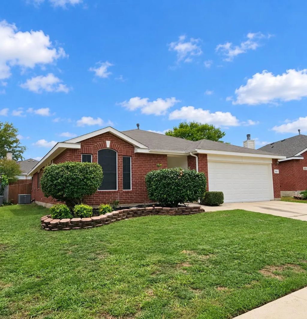 849 Fox Hunt Trail, Fort Worth