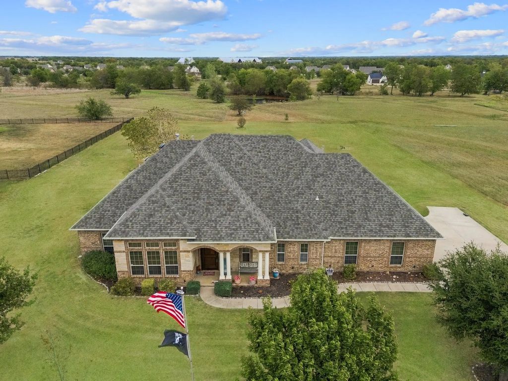 1066 Canyon Lake Road, Wills Point