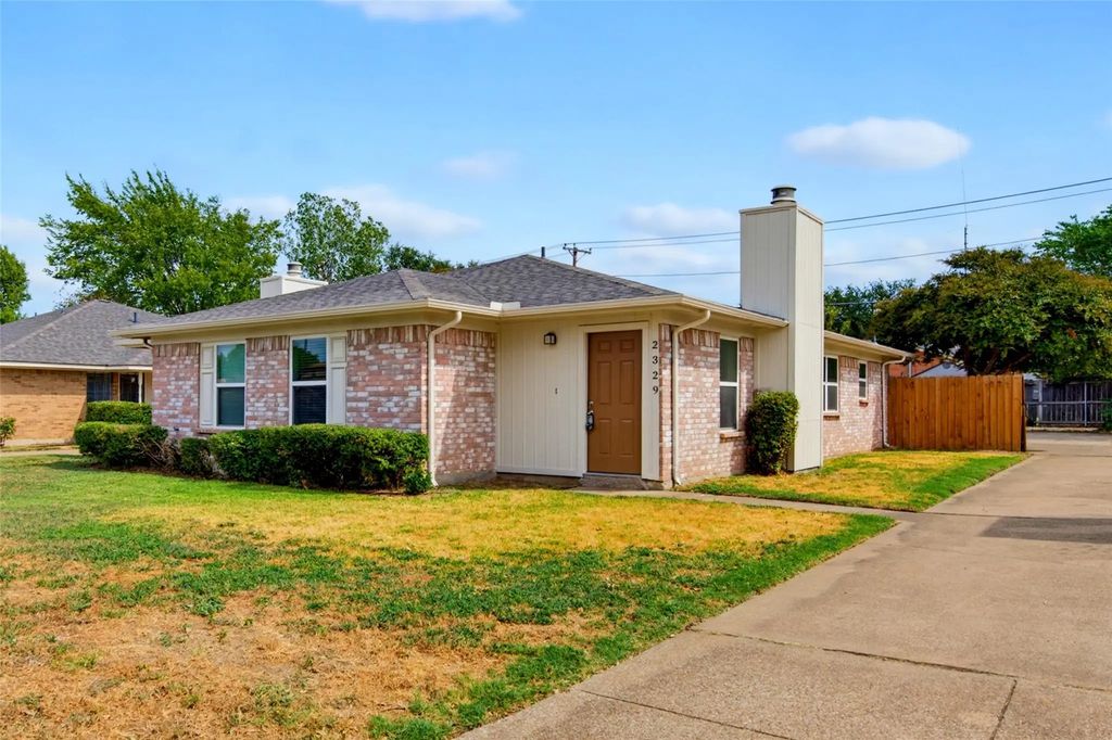 2329 Lido Lane, Arlington