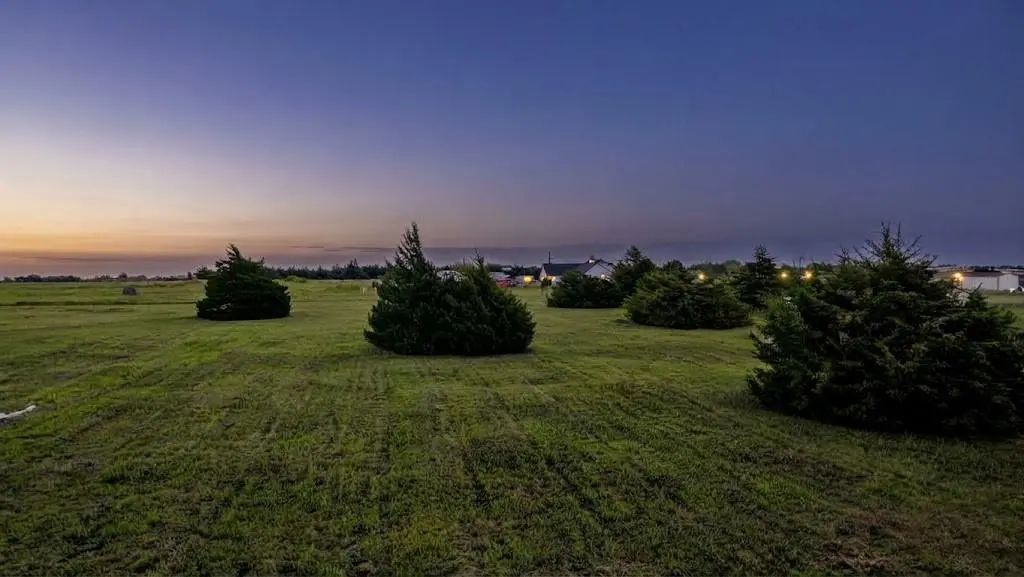 704 County Road 642, Josephine