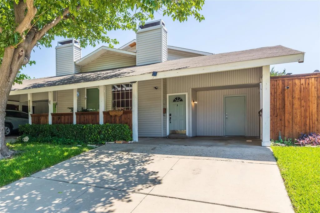 2104 Via Balboa, Carrollton