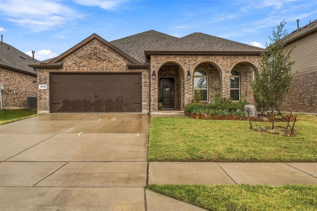3013 Denver Avenue, Aubrey