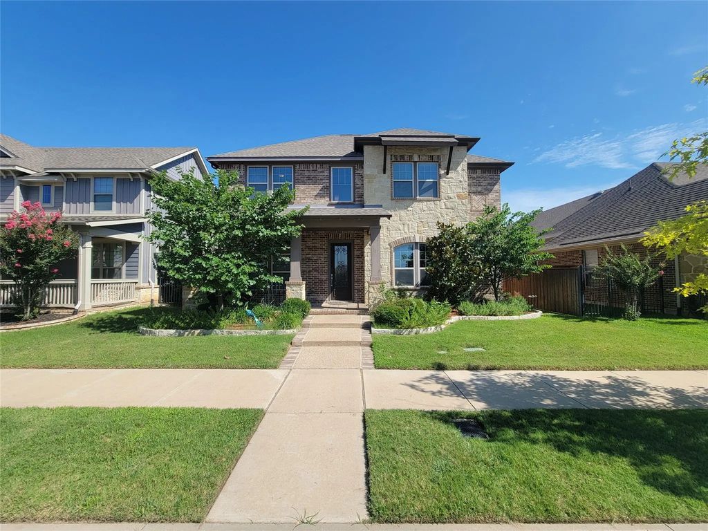 1023 Winter Fire Way, Arlington