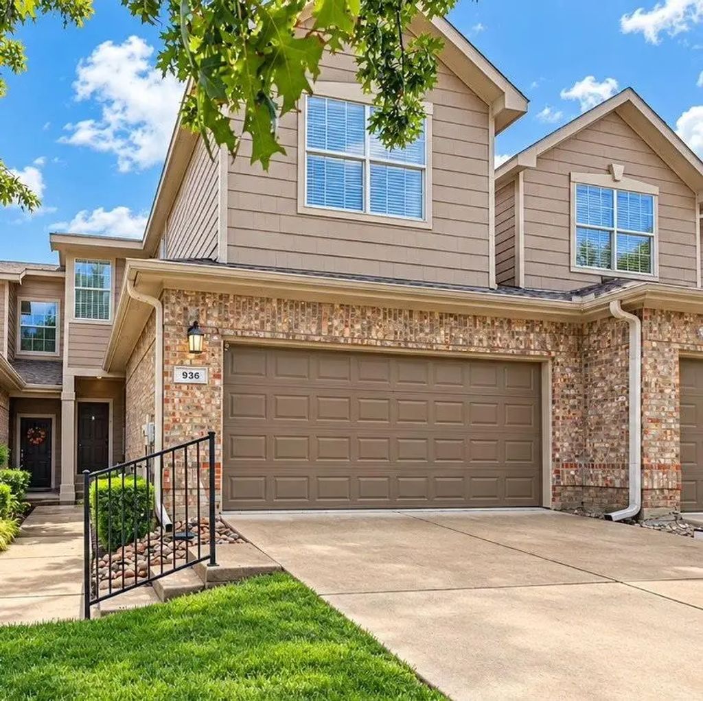 936 Cypress Creek Drive, Plano