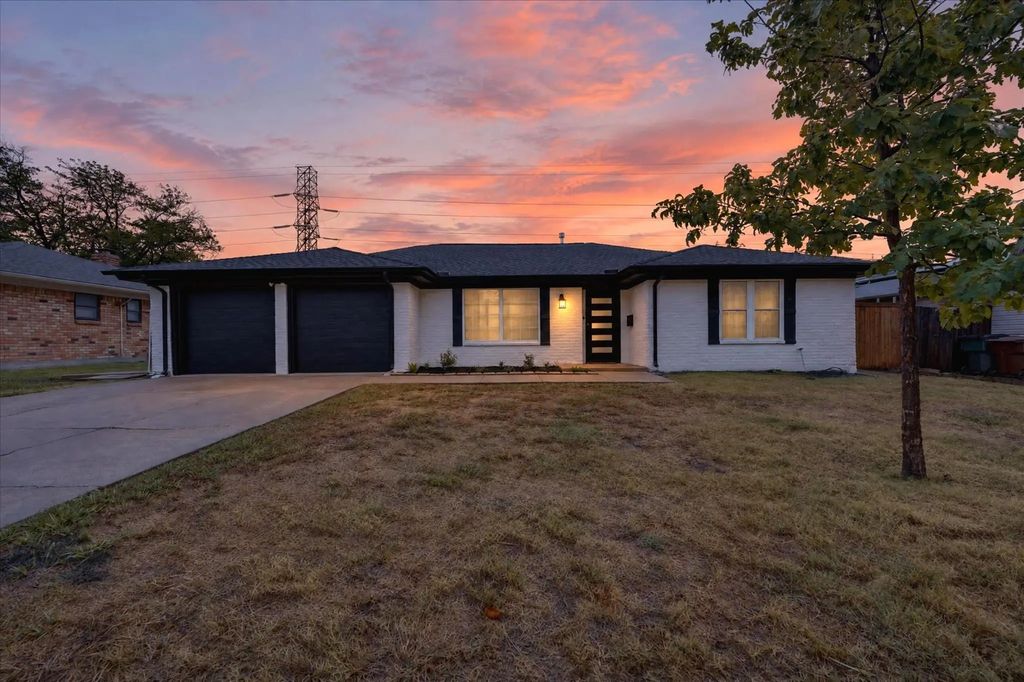 902 Ridgefield Drive, Plano