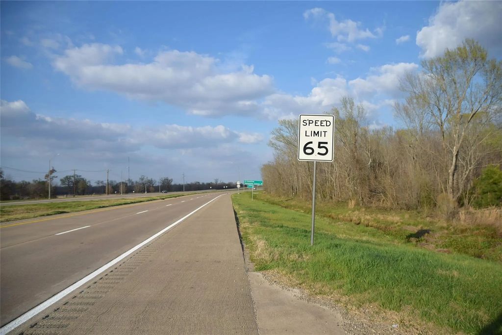 9781 S Us Hwy 79 Highway, Palestine