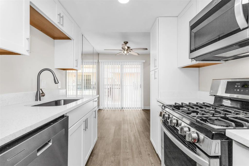 15919 Stillwood Street 2088, Dallas