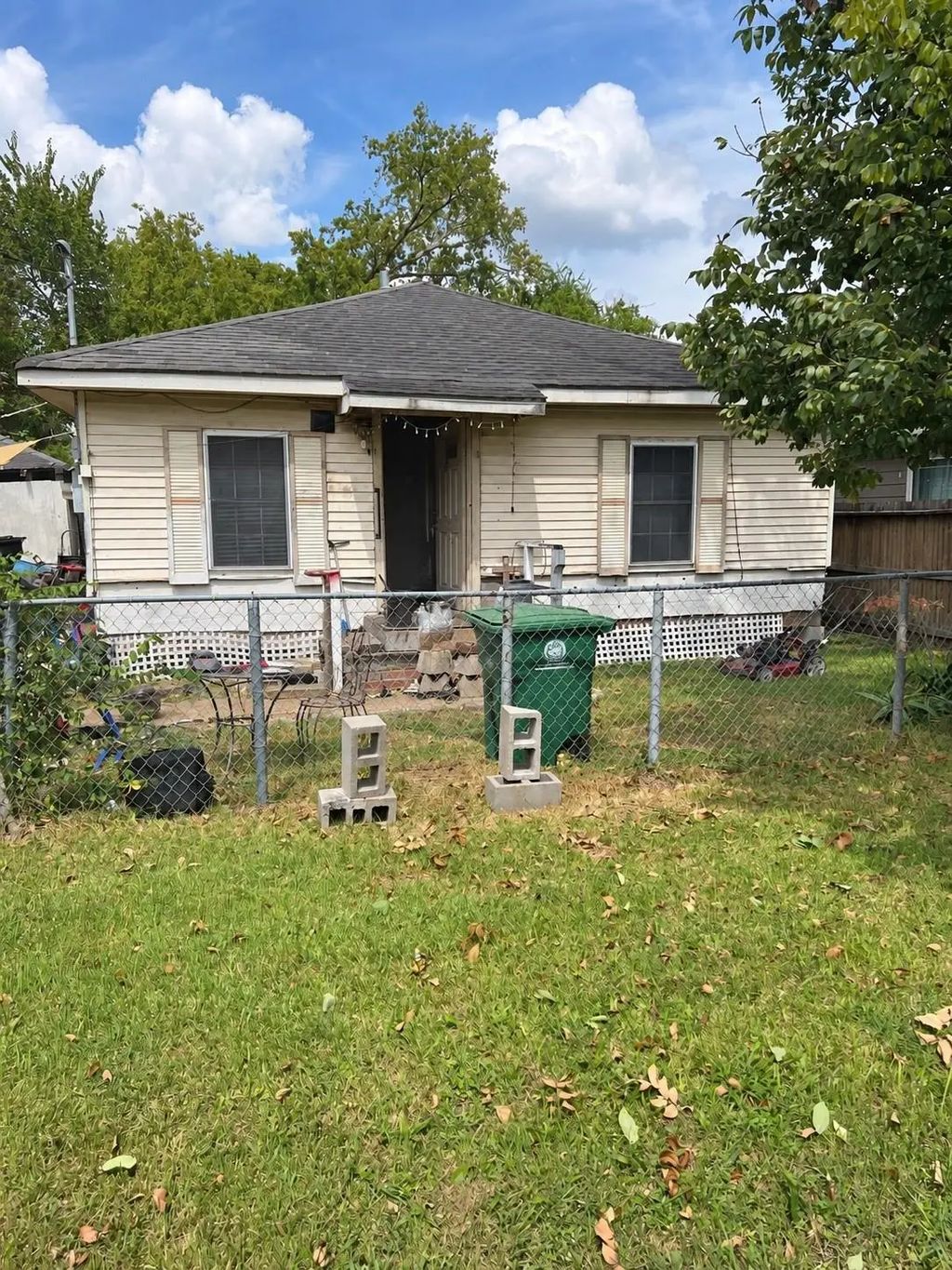 7217 Cowart Street, Houston