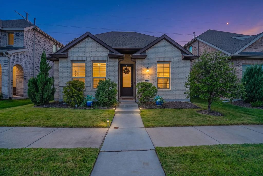 12345 Hulson Trail, Fort Worth
