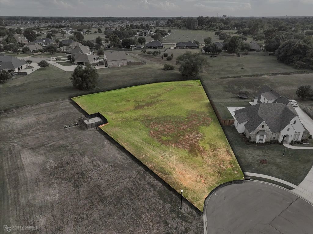 774 Smokehouse Loop, Benton