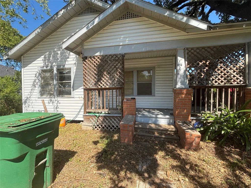 4821 New Orleans Street, Houston