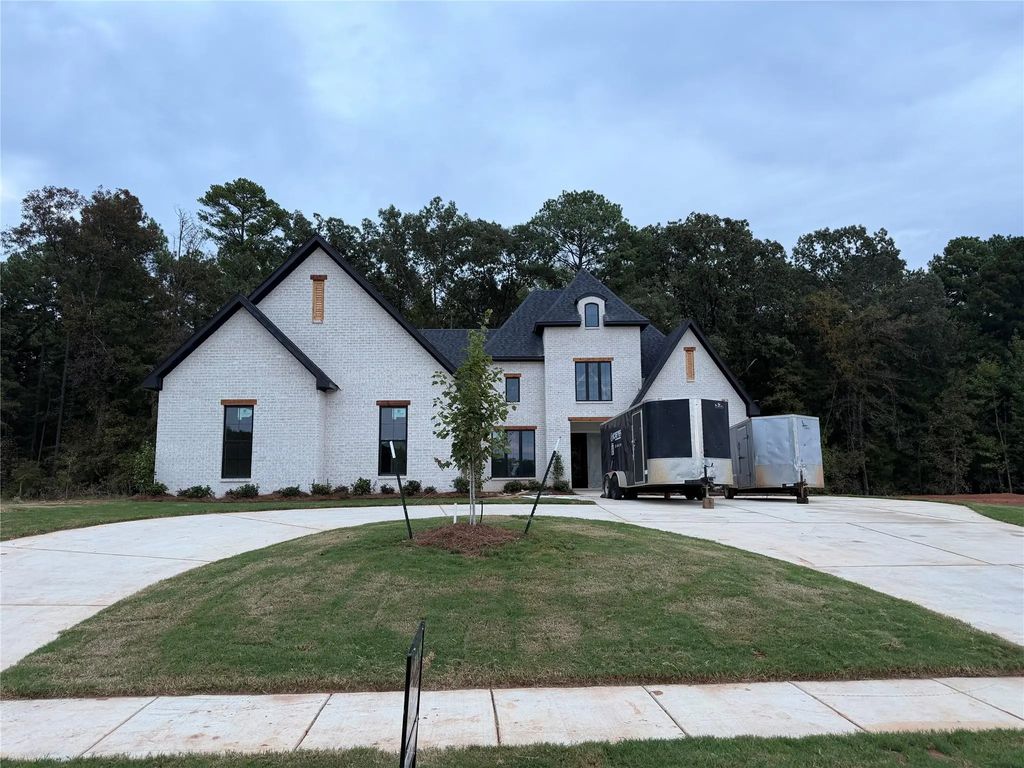 320 Coyote Run, Haughton