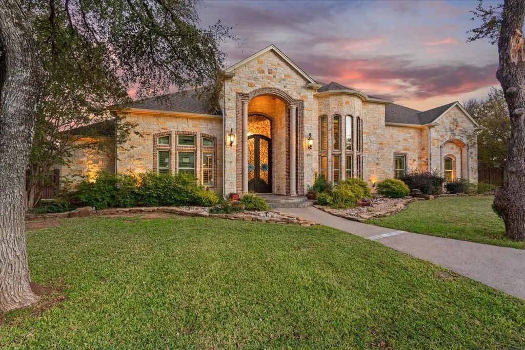 10020 Hidden Bluff, Waco