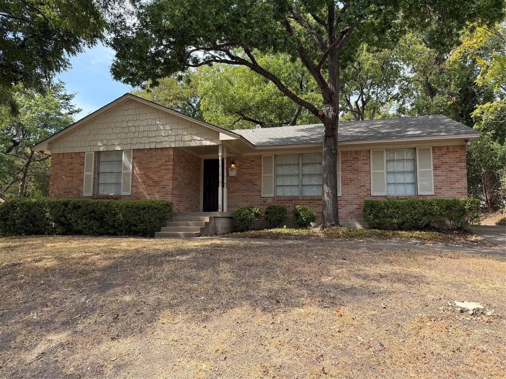 4515 Dove Creek Way, Dallas