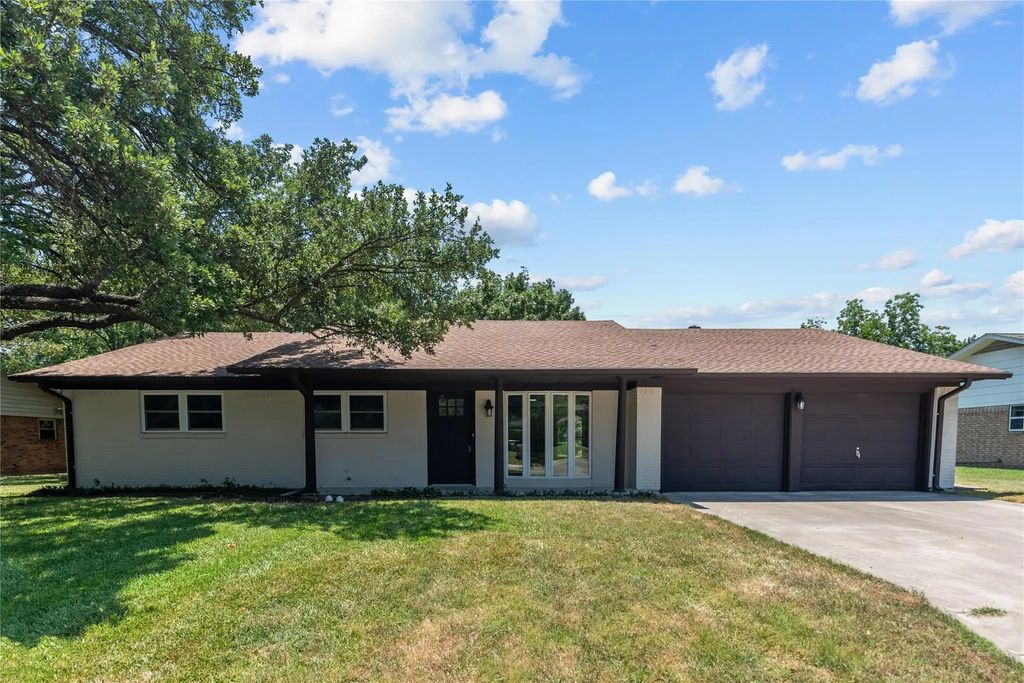 2008 Maplewood Drive, Gainesville