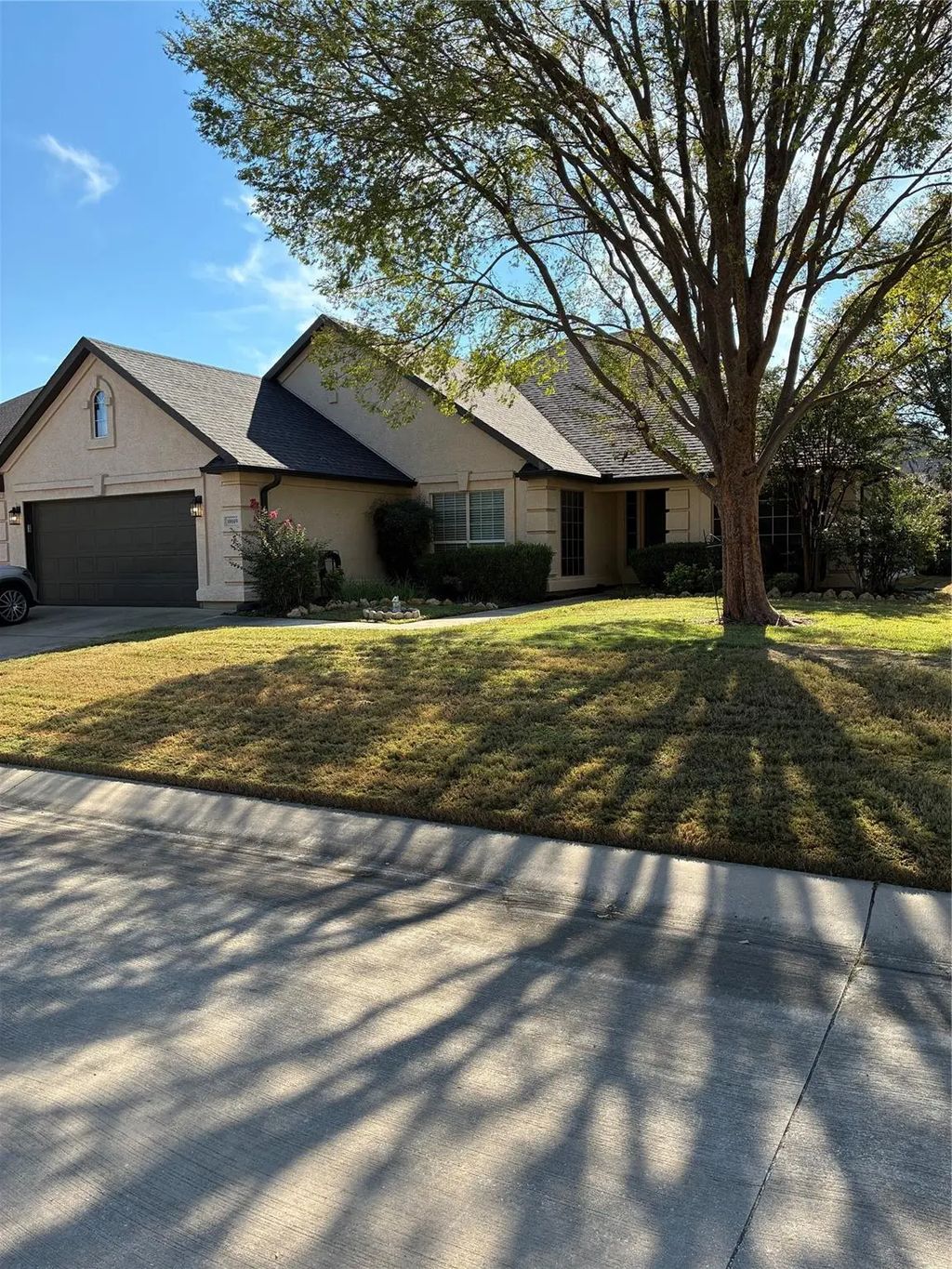 10009 Hanford Drive, Denton