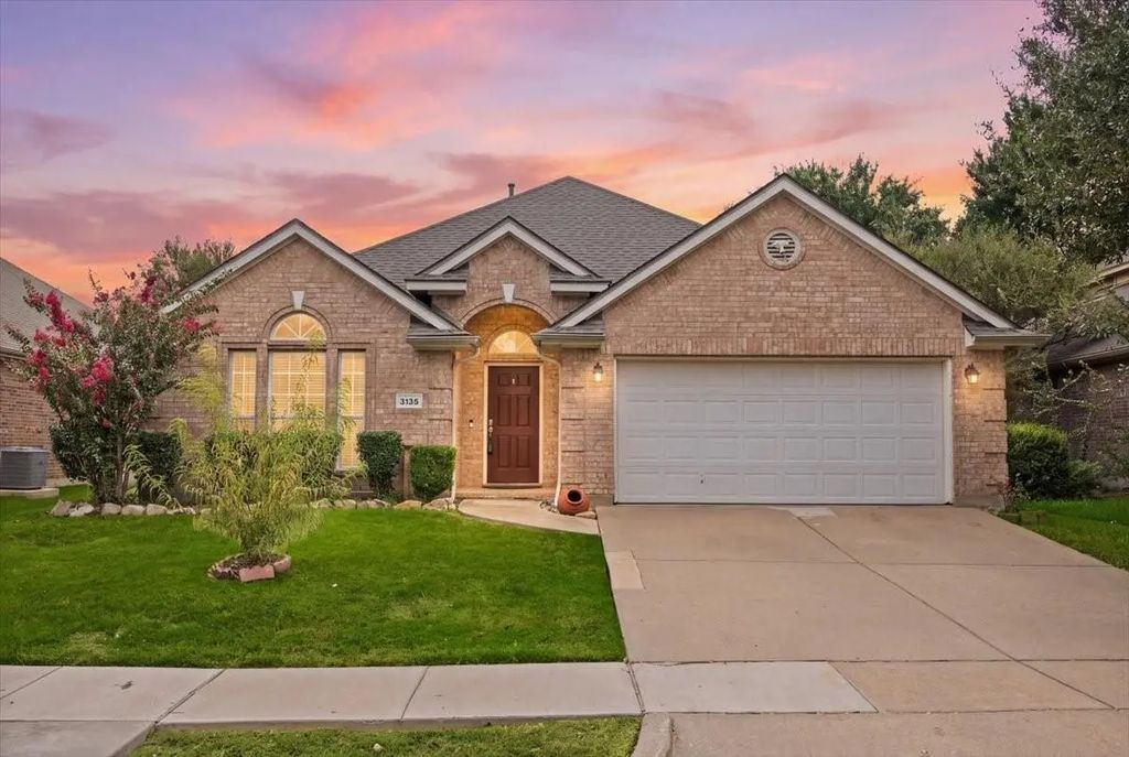 3135 Guadaloupe, Grand Prairie