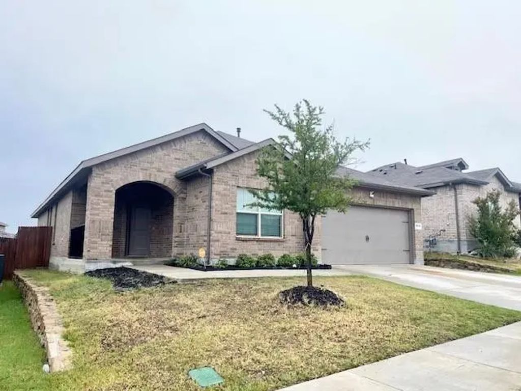 8632 Caldera Lane, Fort Worth