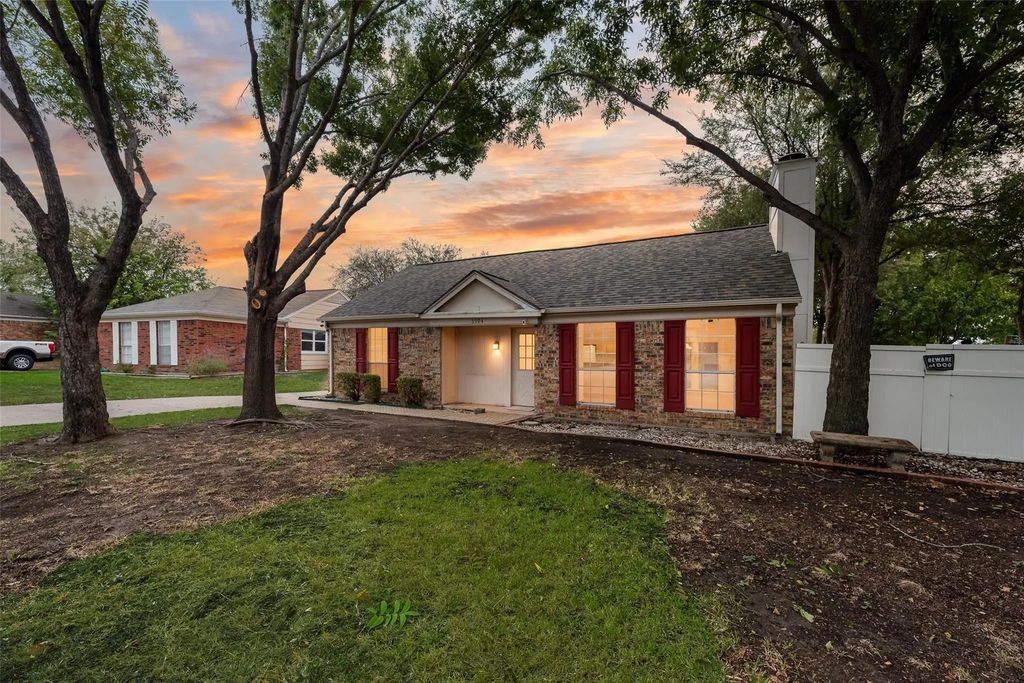 3904 Manzinita Street, Fort Worth
