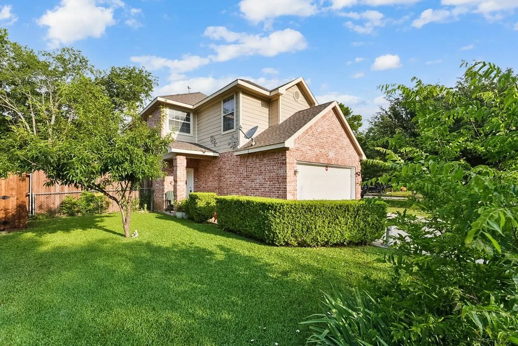 10015 Santa Garza Drive, Dallas
