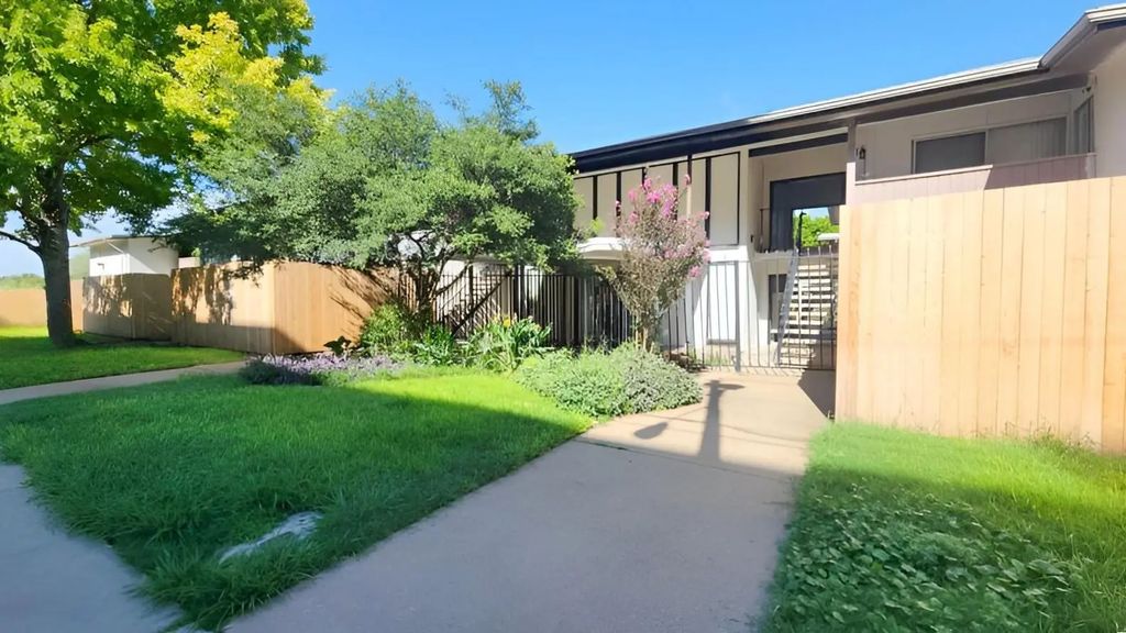 2627 Douglas Avenue 121, Dallas