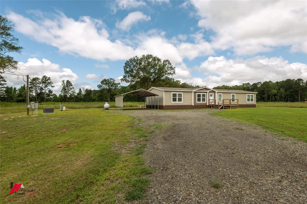 810 Chalybeate Springs Road, Plain Dealing