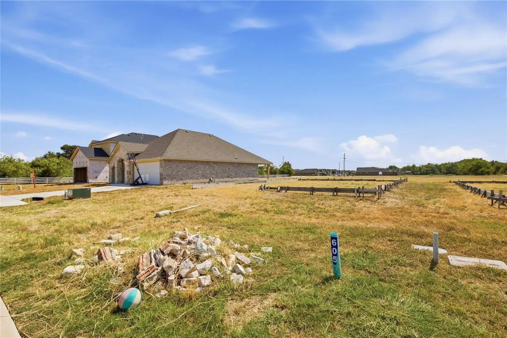 605 Greyson Lane, Greenville