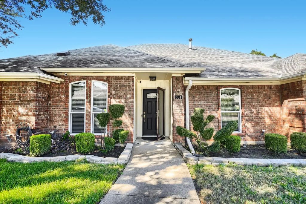 504 Wisterglen Drive, DeSoto