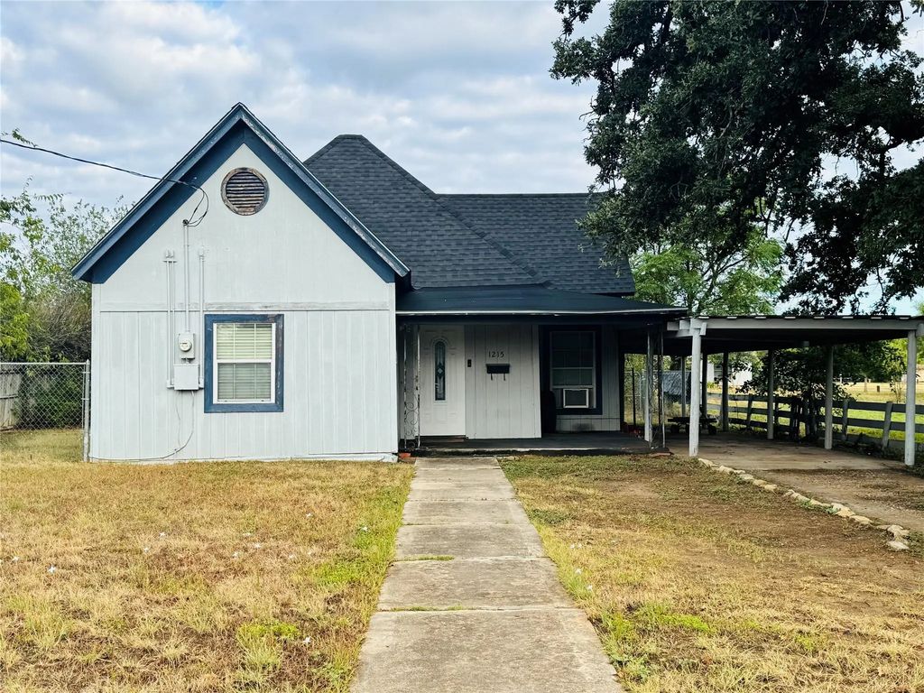 1215 Melwood Avenue, Brownwood