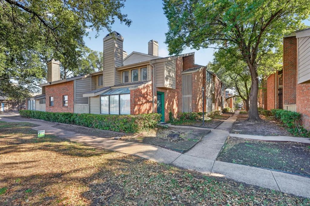 9254 Forest Lane 106, Dallas