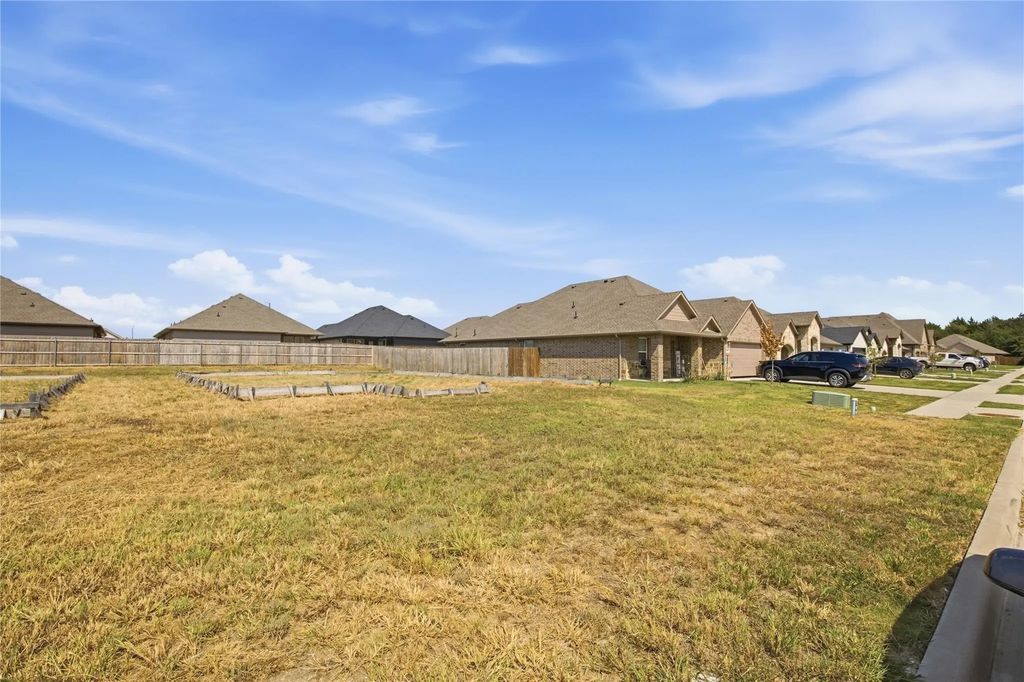 708 Greyson Lane, Greenville