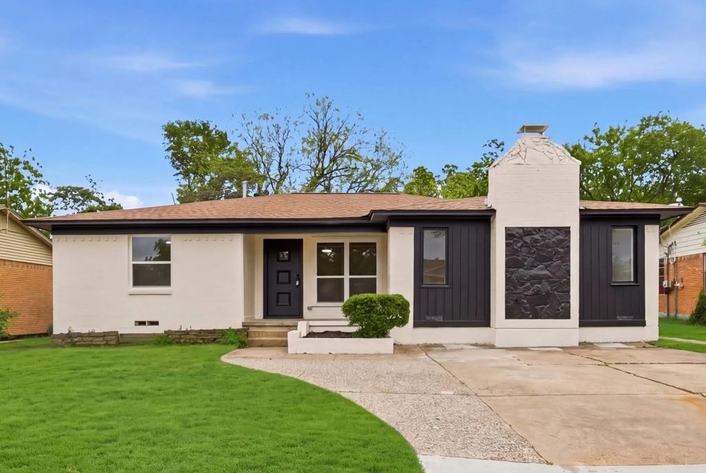 1112 Noble Avenue, Carrollton