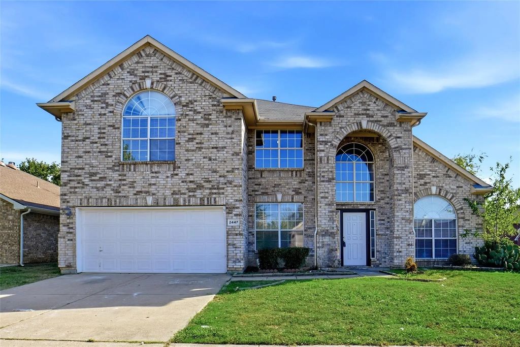 2447 Ranchview Drive, Grand Prairie