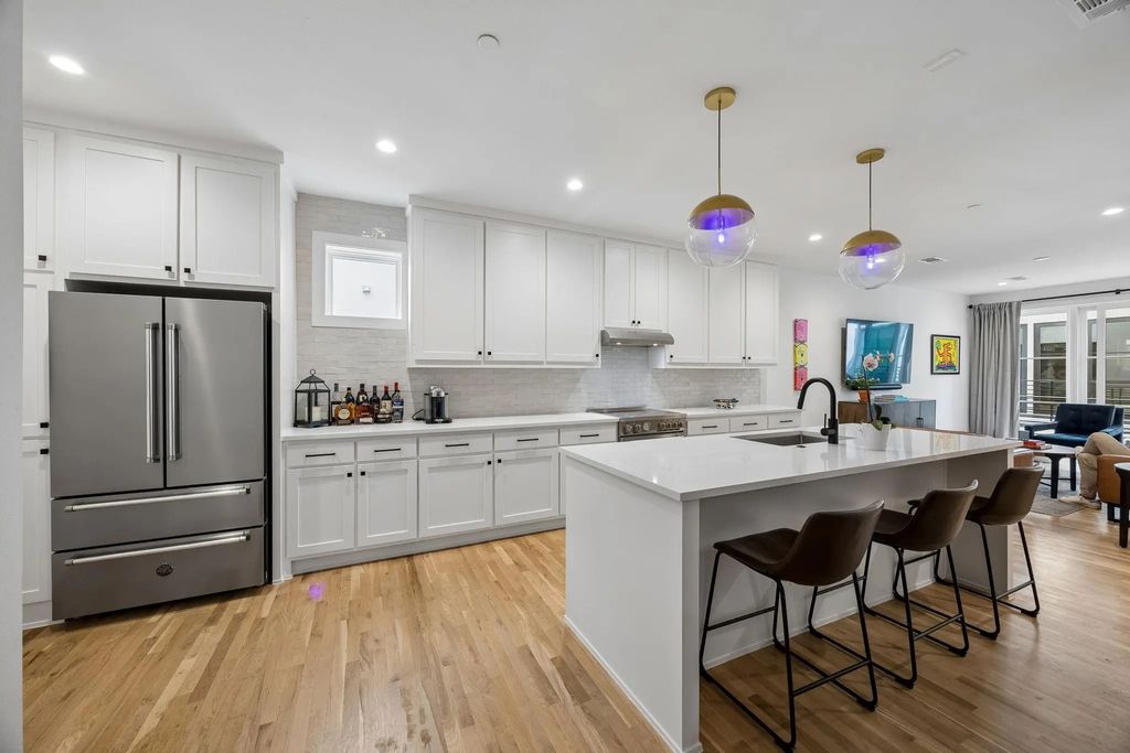 7207 Gaston Avenue 903, Dallas