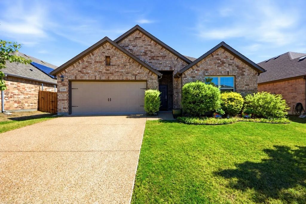2208 Maplewood Drive, Melissa