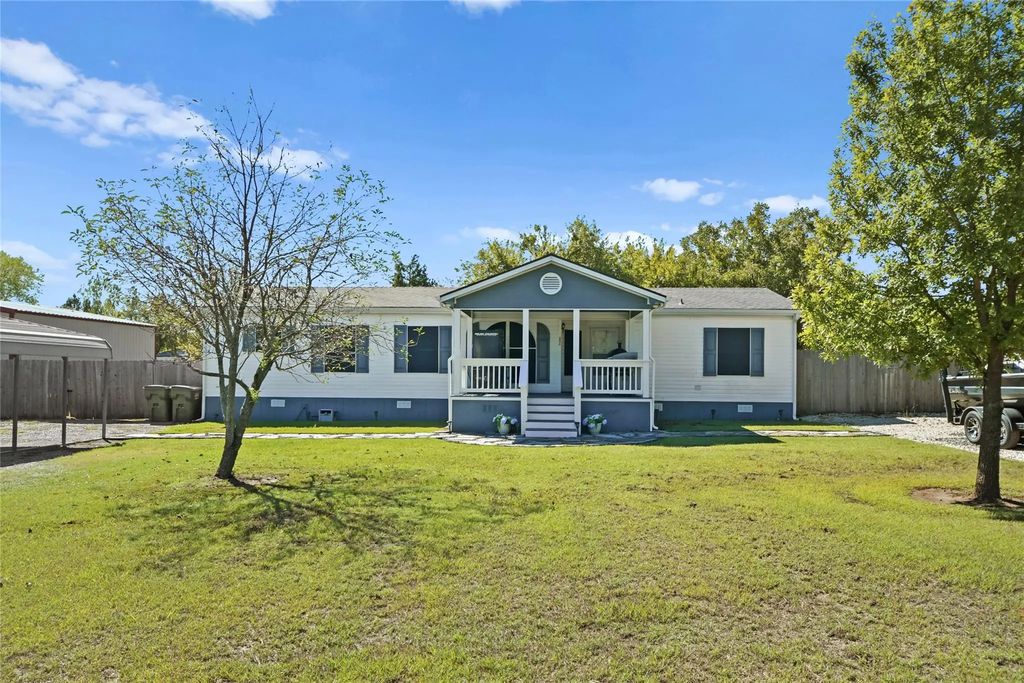 338 Fisherman Road, Pottsboro