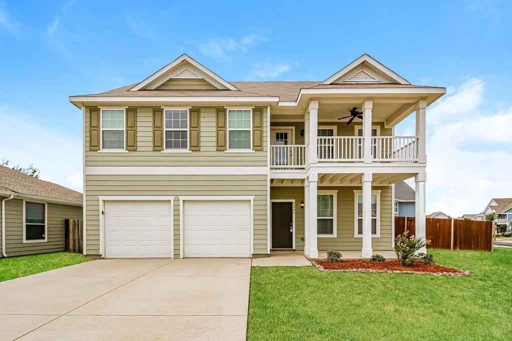 2209 Windsor Farms Drive, Denton