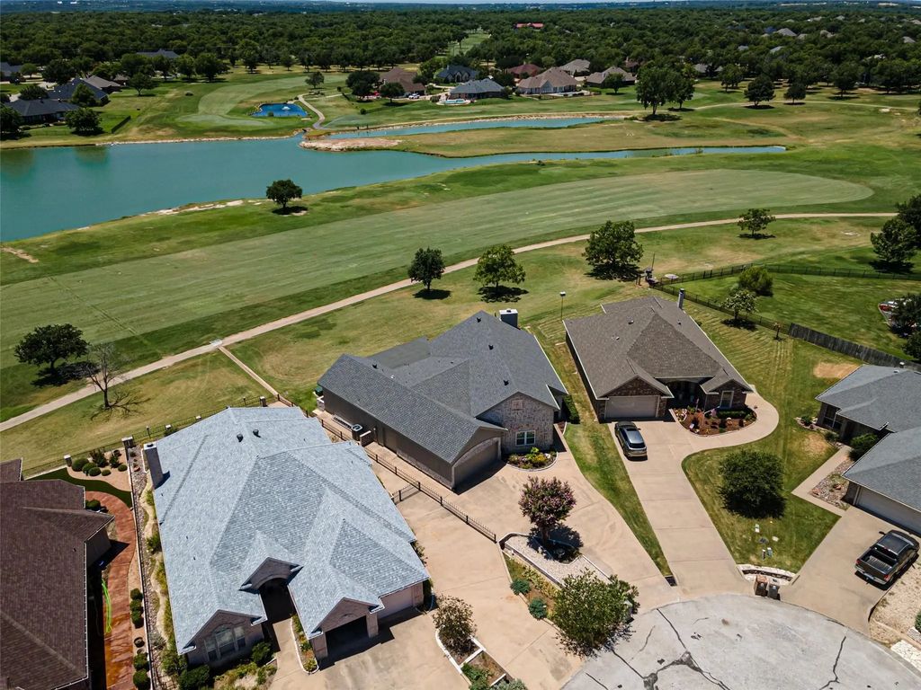 9508 Nutcracker Court, Granbury