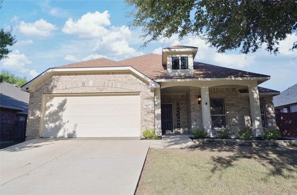 1409 Fox Glen Trail, Mansfield