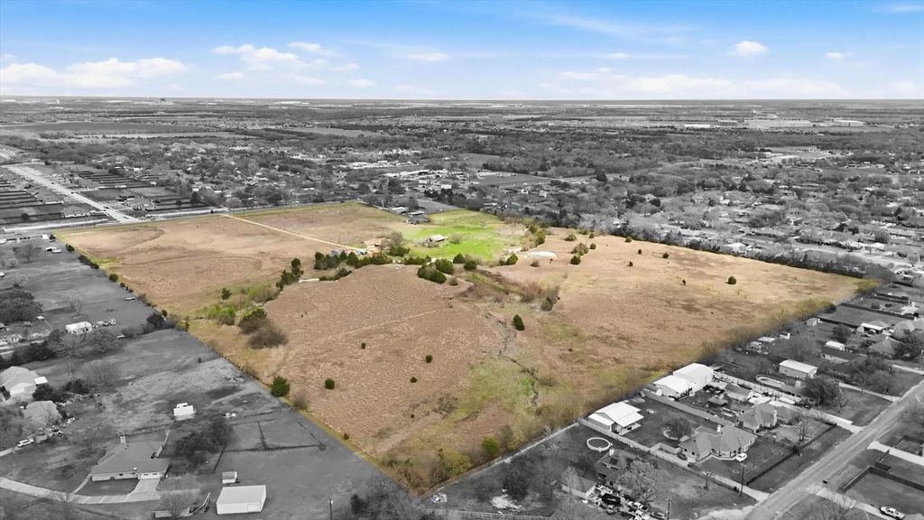 801 E Fm-664 Road, Red Oak