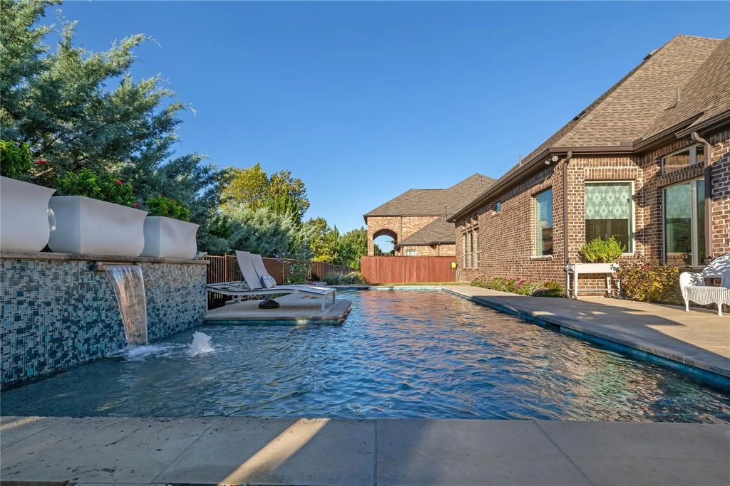 101 Stillwater Circle, Colleyville