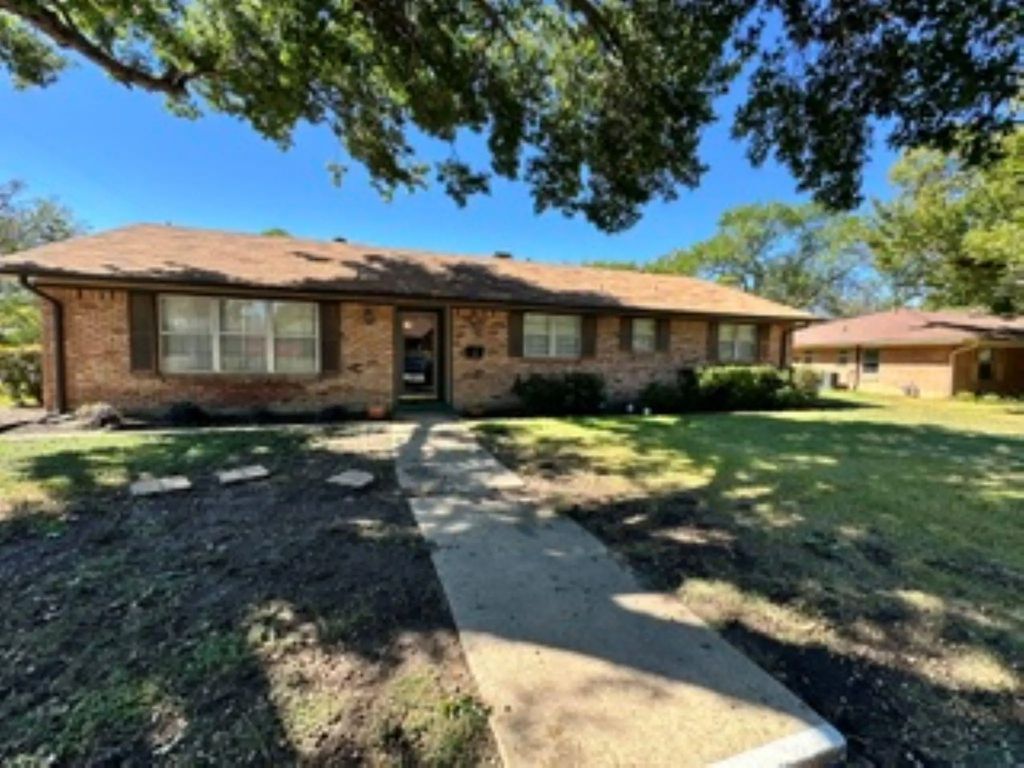 1101 Hillcrest, Denton