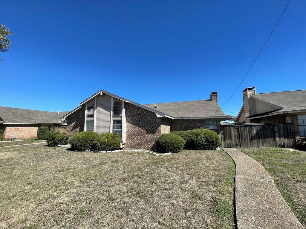 1708 Carrington Drive, Glenn Heights