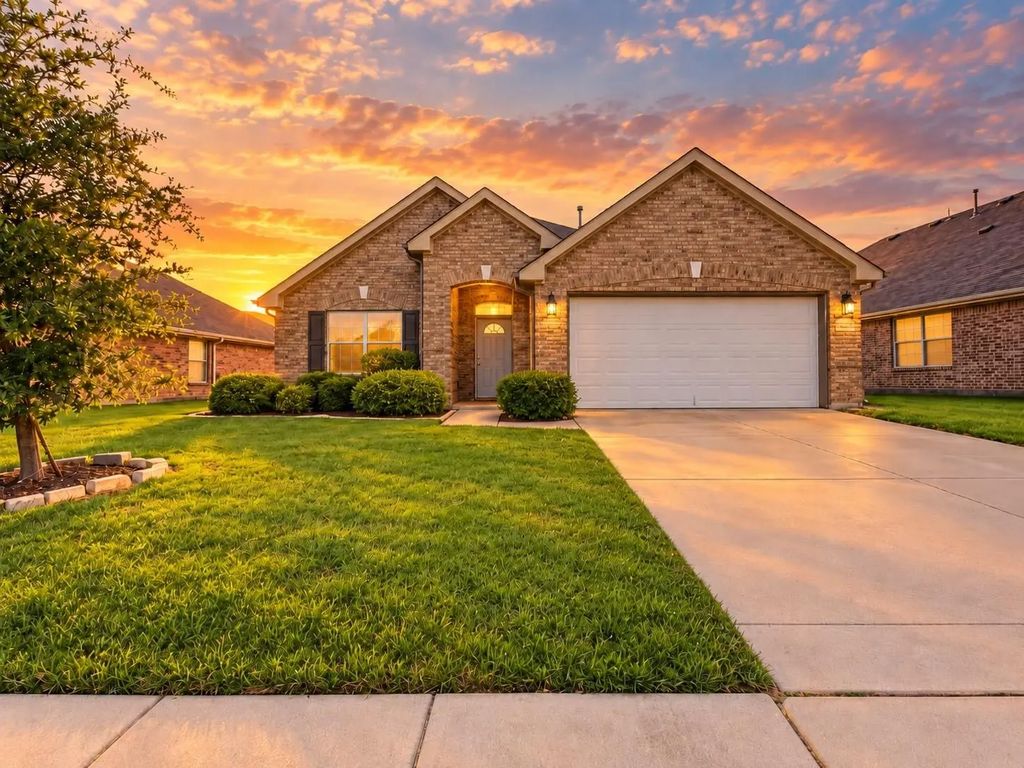 2201 Willow Creek Drive, Little Elm