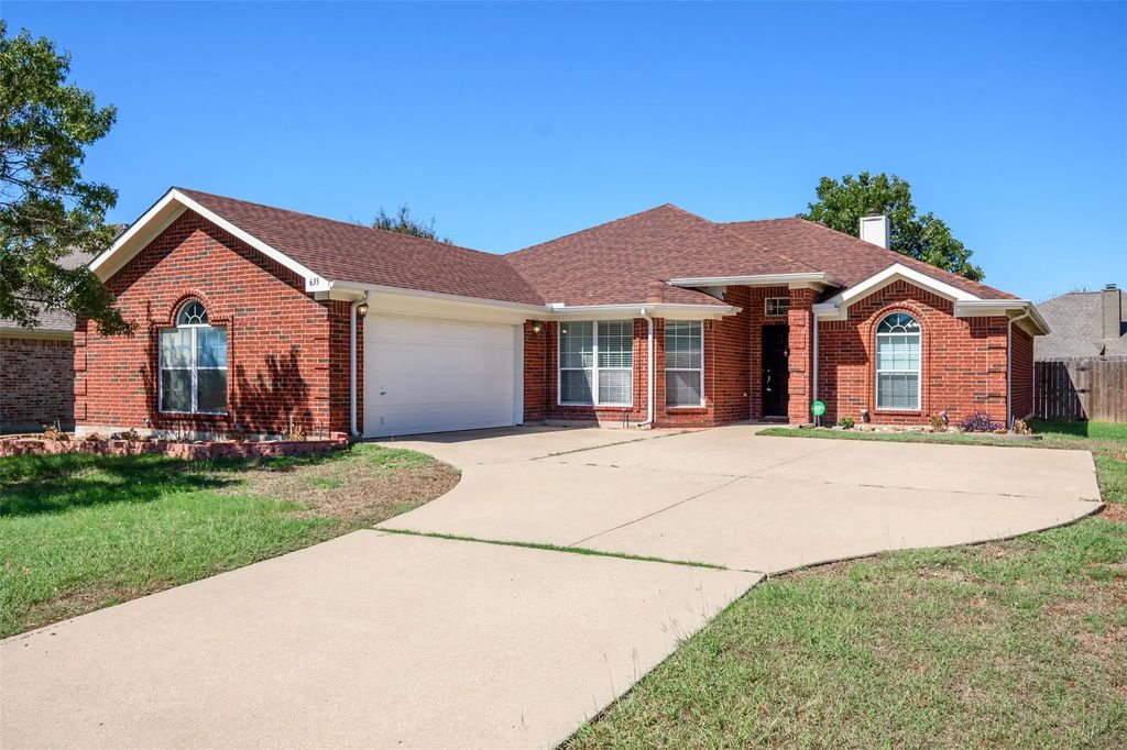 633 Dover Heights Trail, Mansfield