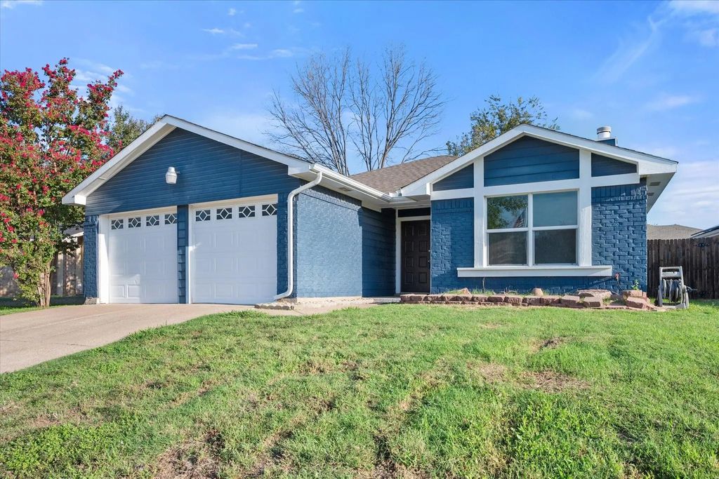 411 Lantana Drive, Arlington