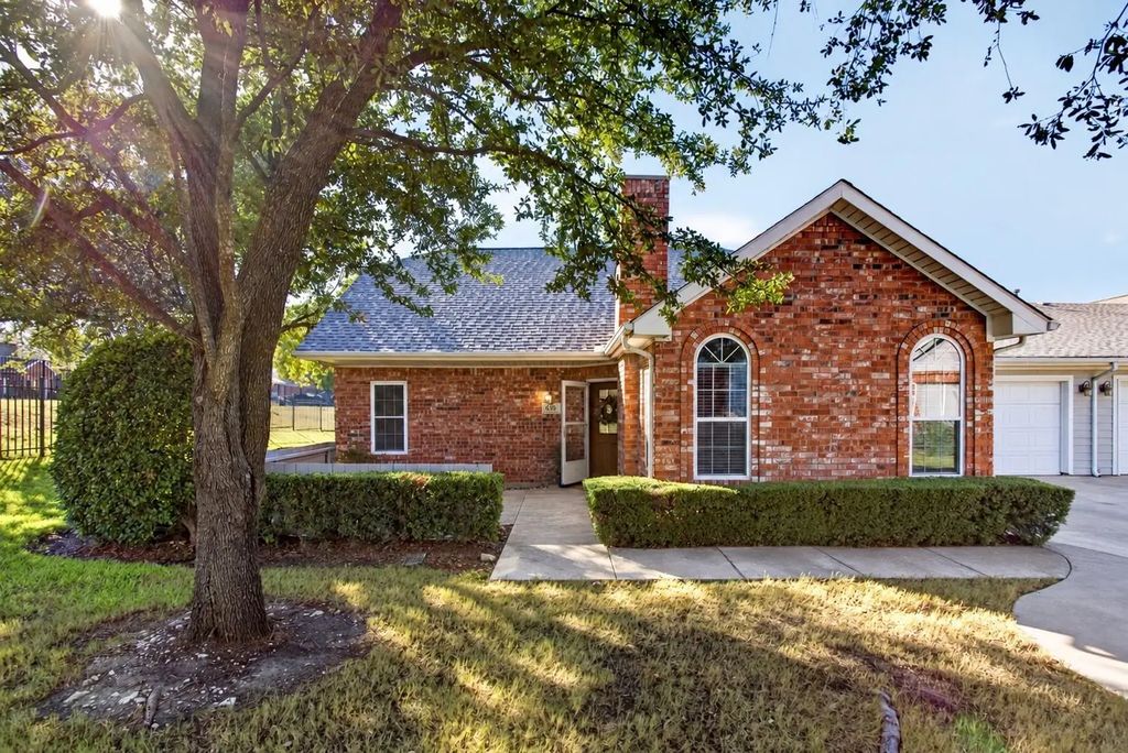 6123 Welden Court, Fort Worth